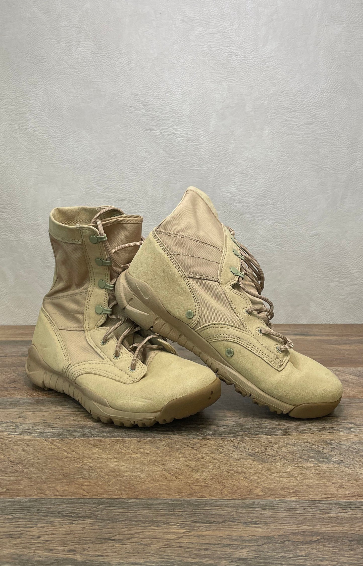 Nike SFB Field 8" British Khaki Tactical Military Boots Men's Size 7