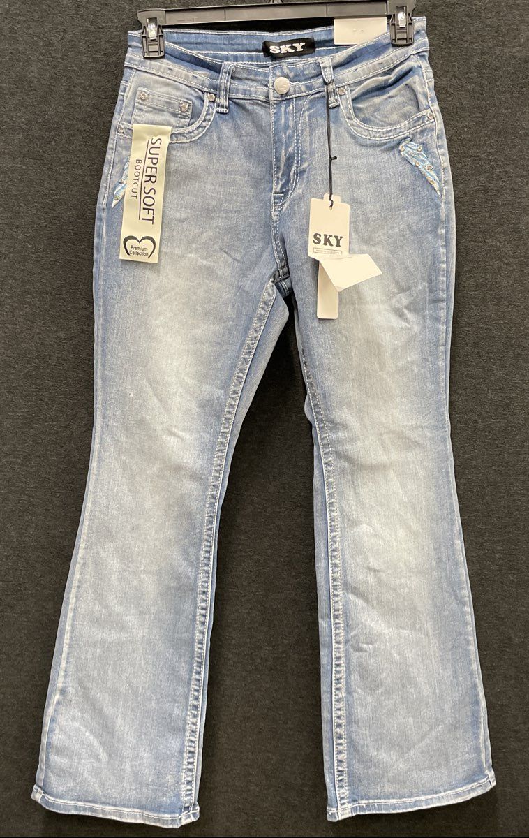 Sky Women's Super Soft Light Wash Bootcut Heart Wing Rhinestone Jeans 11/12 NWT