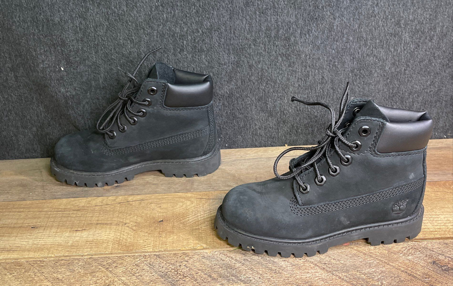 Timberland Premium 6-Inch Black Nubuck Kids Waterproof Boots Size 11