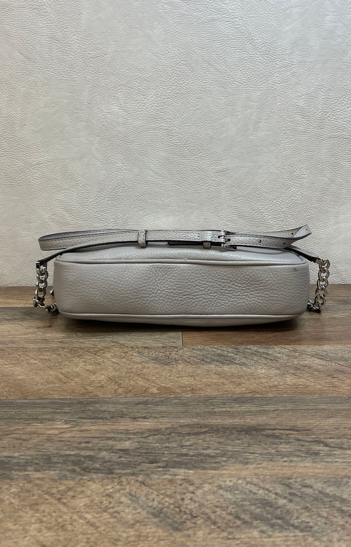 Michael Kors Grey Pebbled Leather Jet Set East West Crossbody Bag Silver Tone