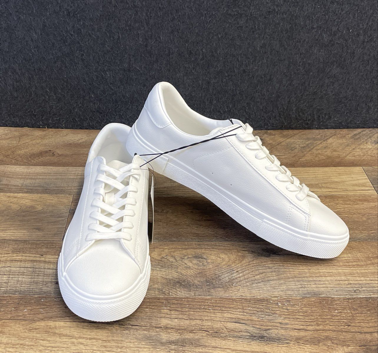 H&M White Synthetic Leather Low Top Sneakers Men's Size 10.5 NWT
