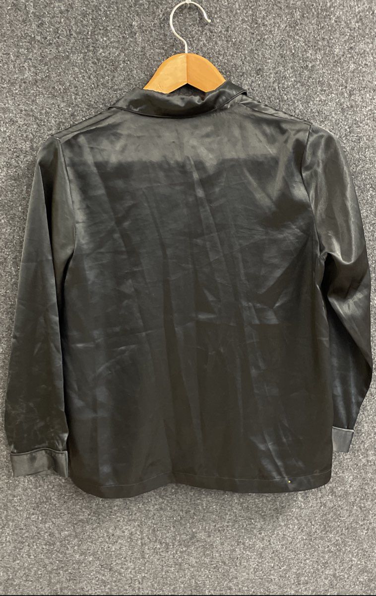 Morgan Taylor Intimates Women's Black Satin Pajama Top Button Front Pocket Sz S