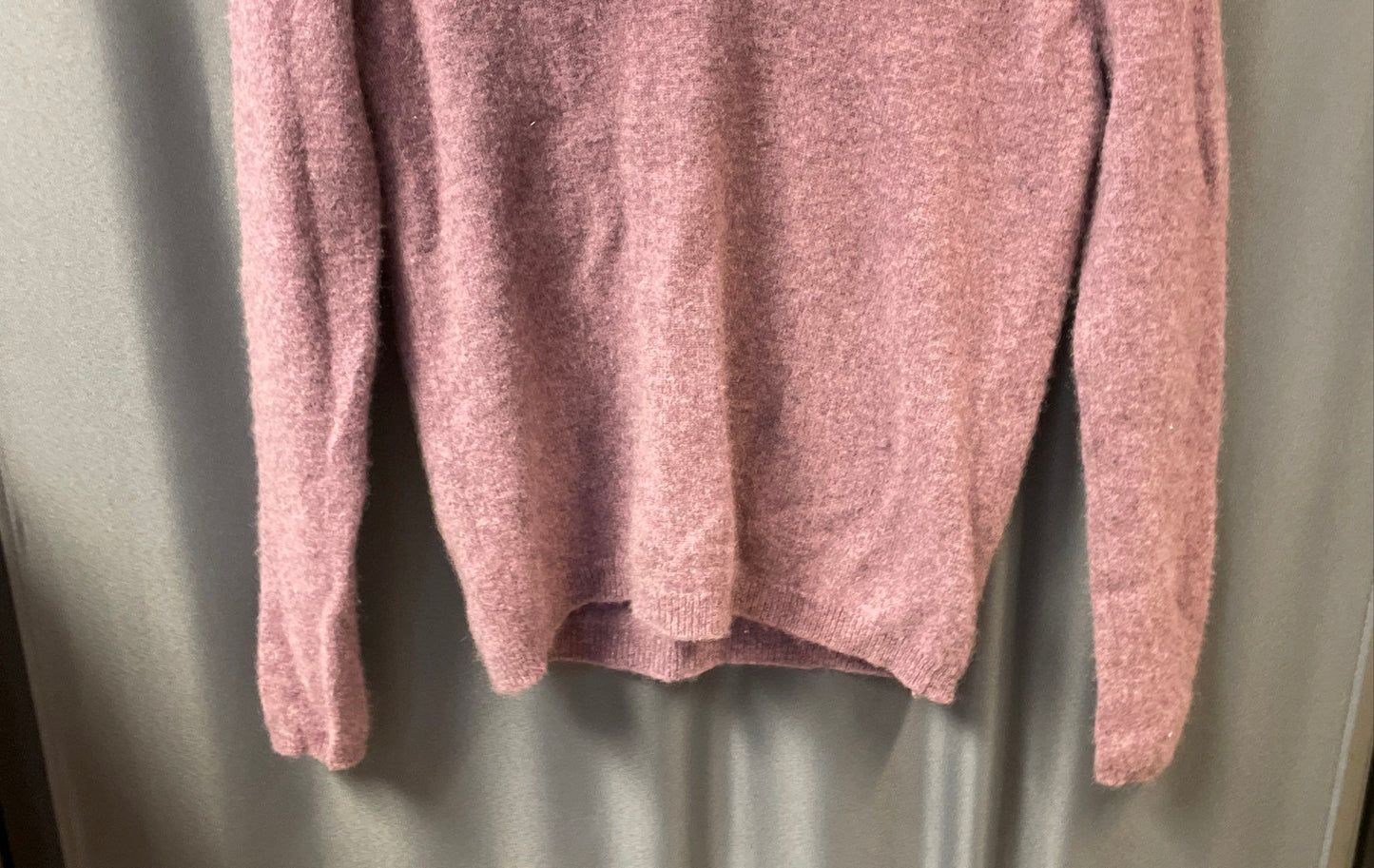 Ellen Tracy Women's Purple Heather 100% Cashmere V-Neck Sweater Sz M