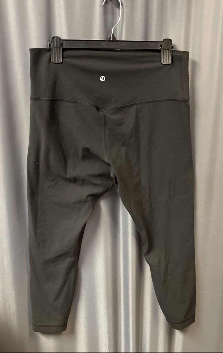Lululemon Women's Black Align High-Rise Nulu Yoga Leggings Size 14