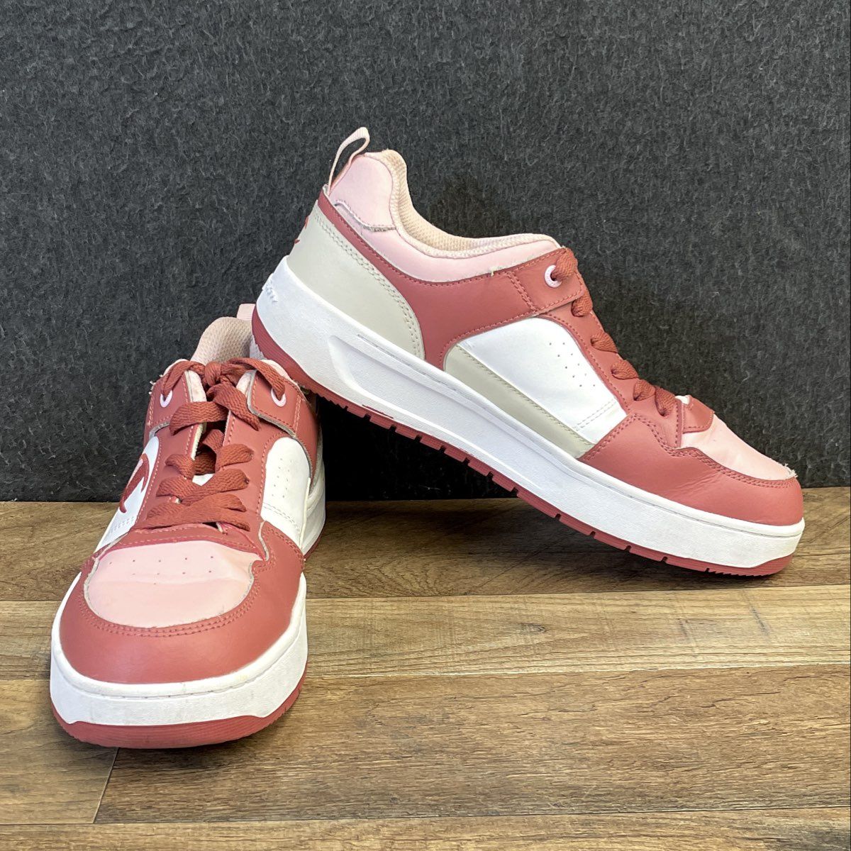 Champion Drome Lo CB Pink White Tan Colorblock Women's Sneakers Size 11