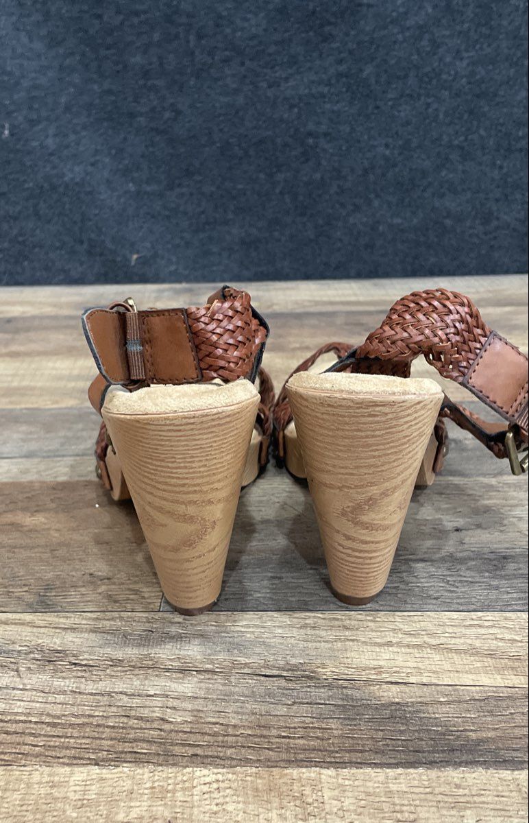 G.H. Bass & Co. Sadie Brown Woven Chunky Heel Platform Sandals Women's Size 9.5