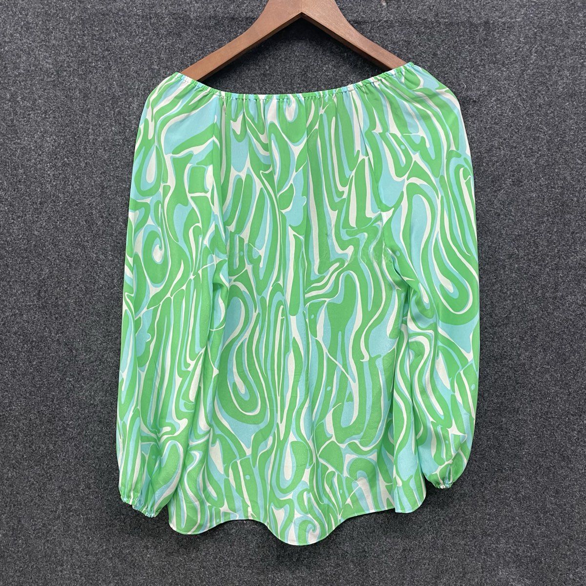 Lilly Pulitzer Women's Finders Keepers Green Blue Swirl 100% Silk Blouse Sz S