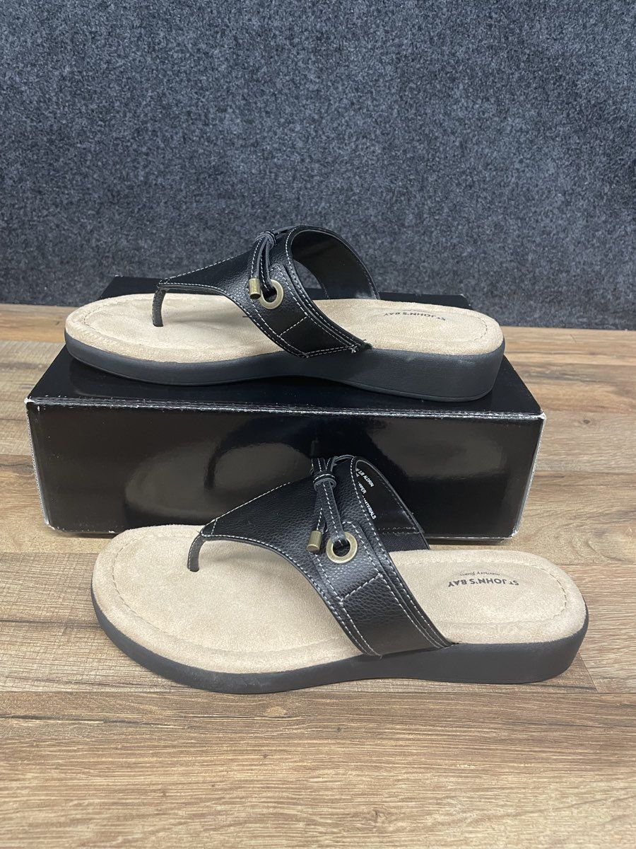 St. John's Bay Aldrin Black Memory Foam Thong Sandals Women's Size 7.5