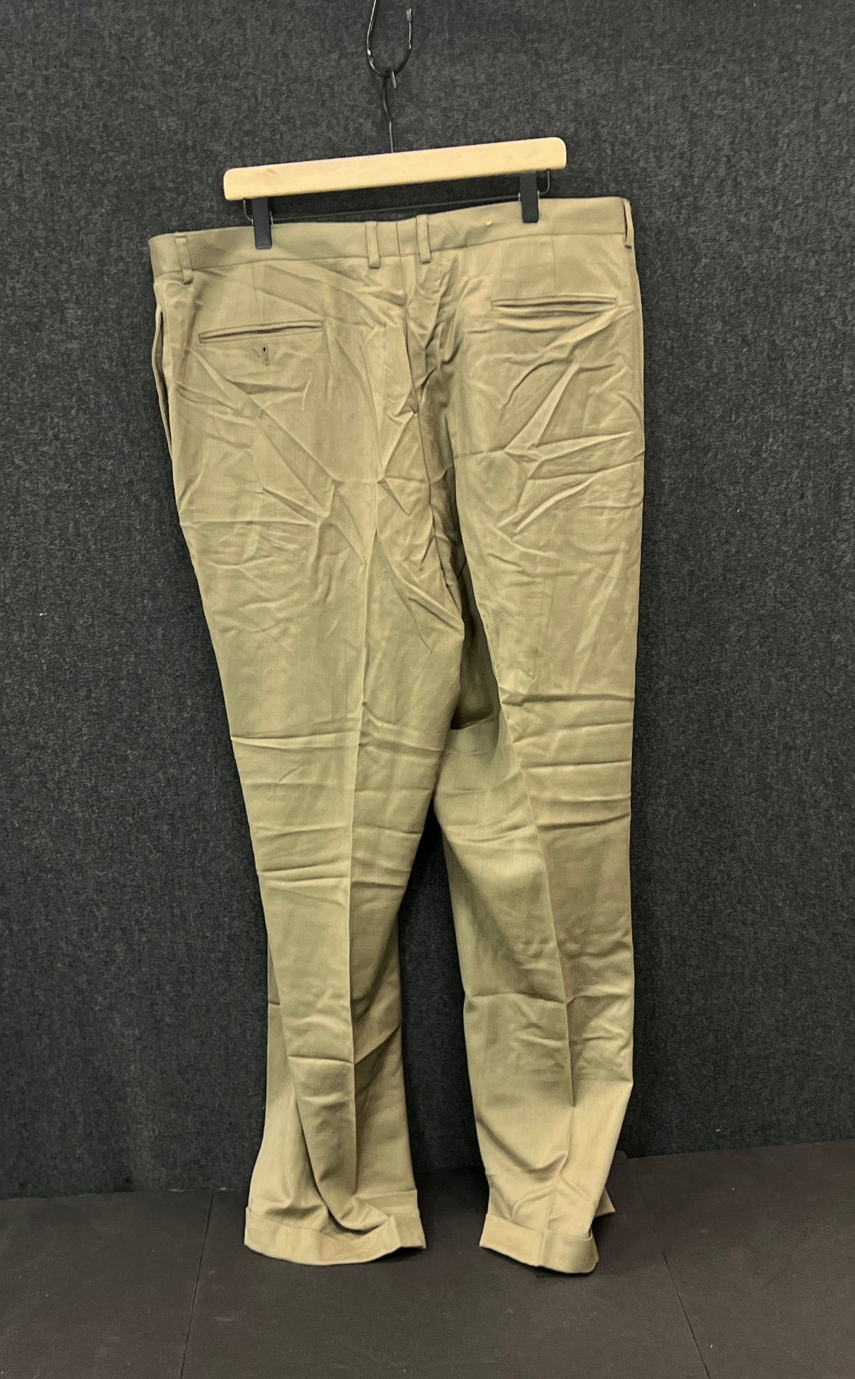Vintage 90s Men's Sage Green Wool 4 Button Suit 2 Piece Pleated Trousers