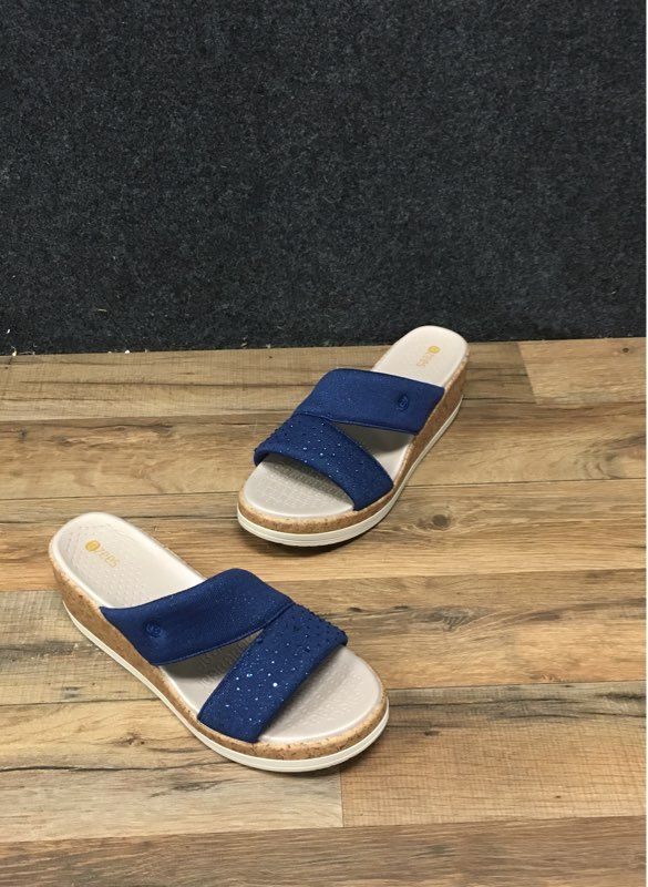 Bzees Riviera Bright Navy Blue Sparkle Wedge Sandals Women's Size 9M