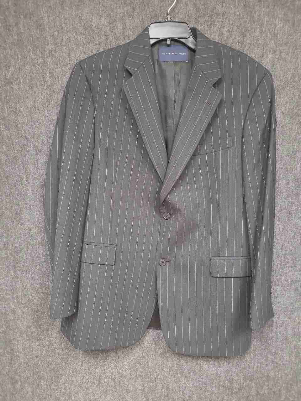 Tommy Hilfiger Men's Suit Charcoal Pinstripe 2-Button Cuffed 38x32