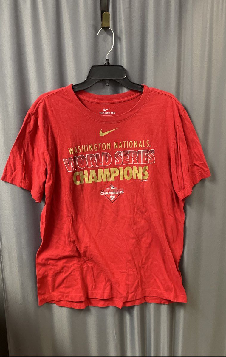 Nike Washington Nationals 2019 World Series Champions Red T-Shirt Sz L