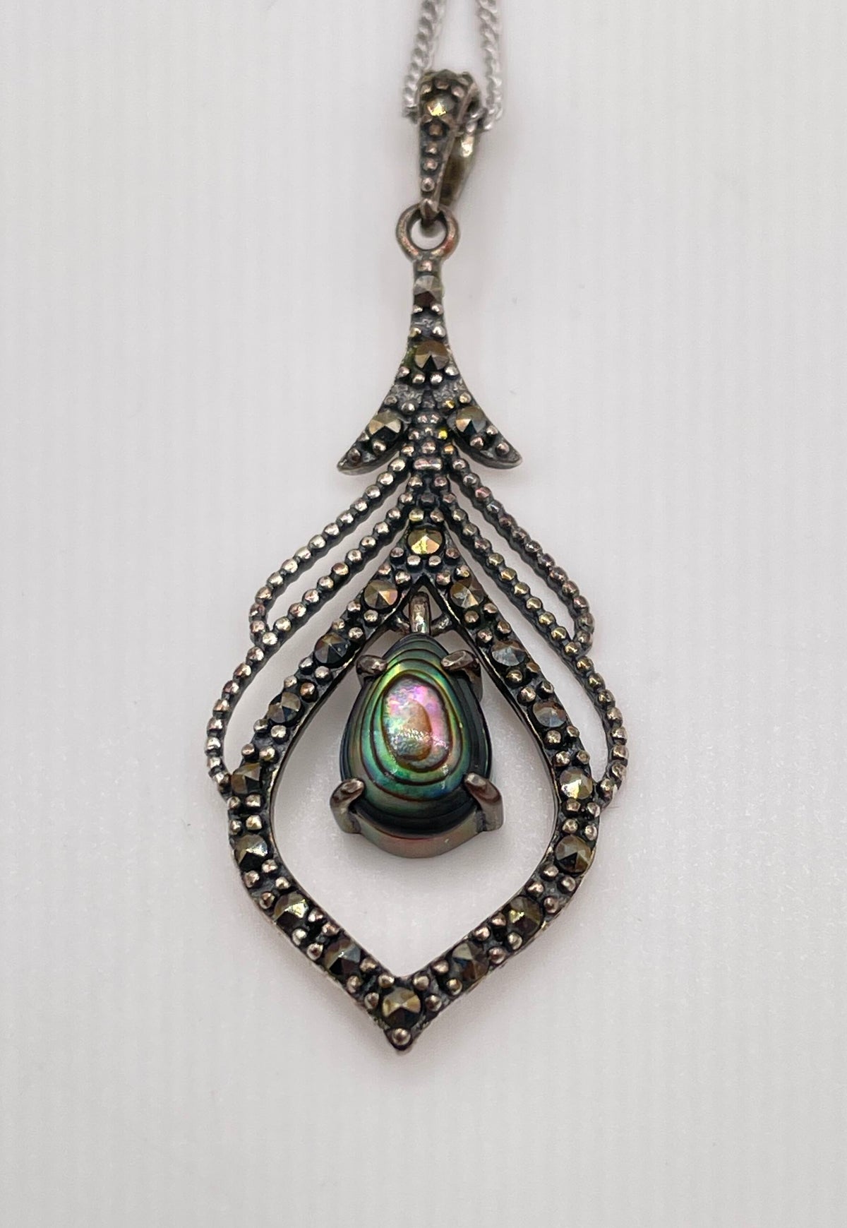 925 Sterling Silver Marcasite & Abalone Pendant Necklace 3.1g