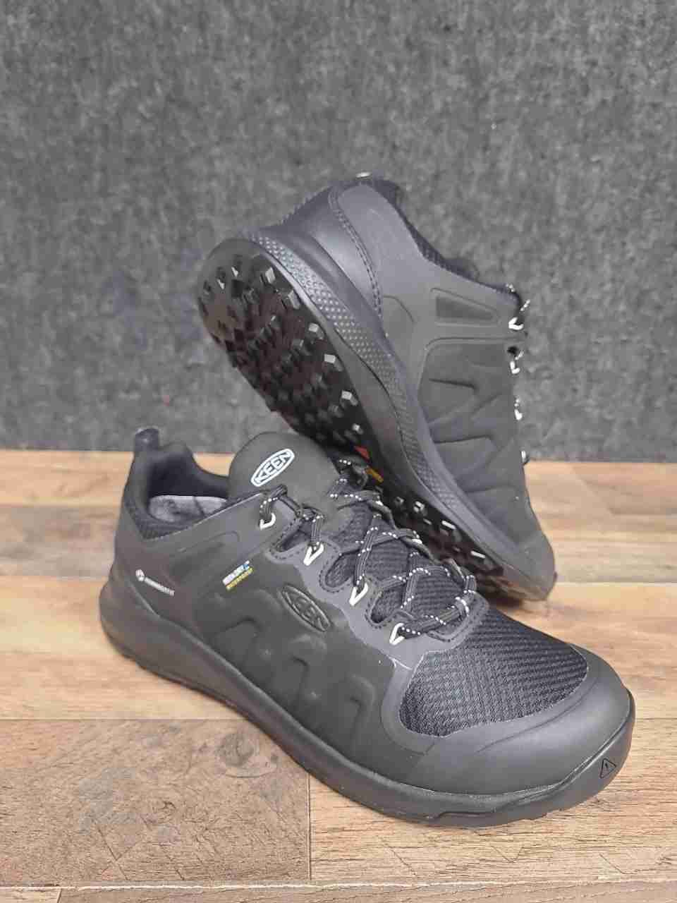 Keen Terradora II Waterproof Black Hiking Sneakers Women's Size 8