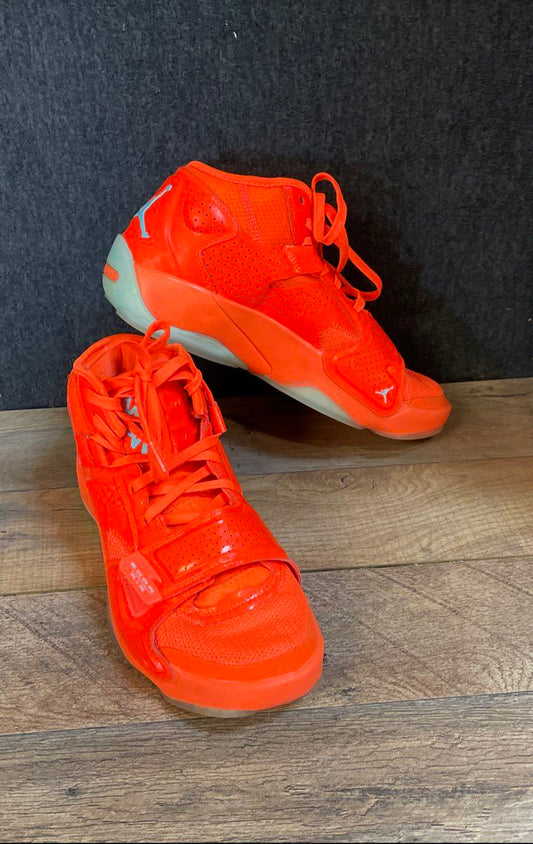 Jordan Zion 2 Hyper Crimson Blue Whisper Basketball Shoes Size 8.5