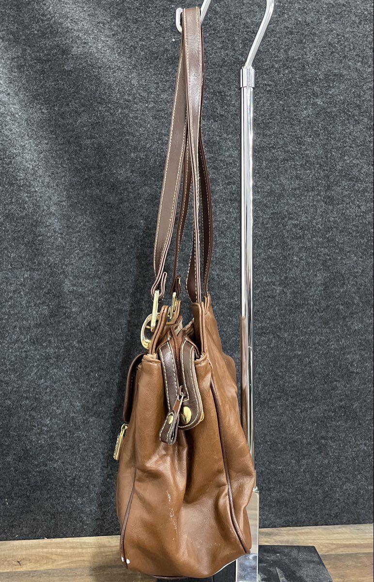 Capezio Brown Leather Vintage Shoulder Bag Gold Tone Hardware Purse