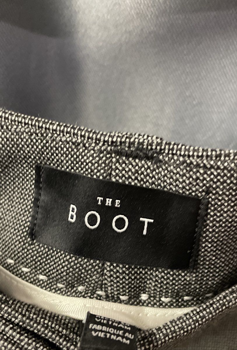 White House Black Market Women's The Luxe Suiting Boot Grey Pants NWT Size 00R