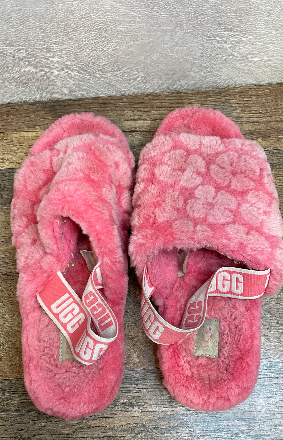 UGG Oh Yeah Pink Sheepskin Slide Slippers Women's Size 11