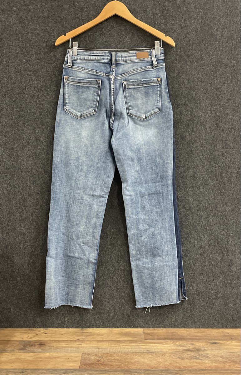 Judy Blue Women's Straight Leg Jeans Light Blue Dark Side Stripe Raw Hem Sz 9/29