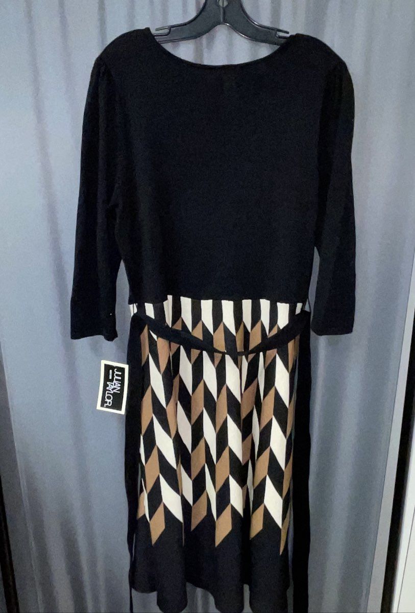 Julian Taylor Women's Black Brown Geometric Chevron Sweater Dress NWT Sz XL