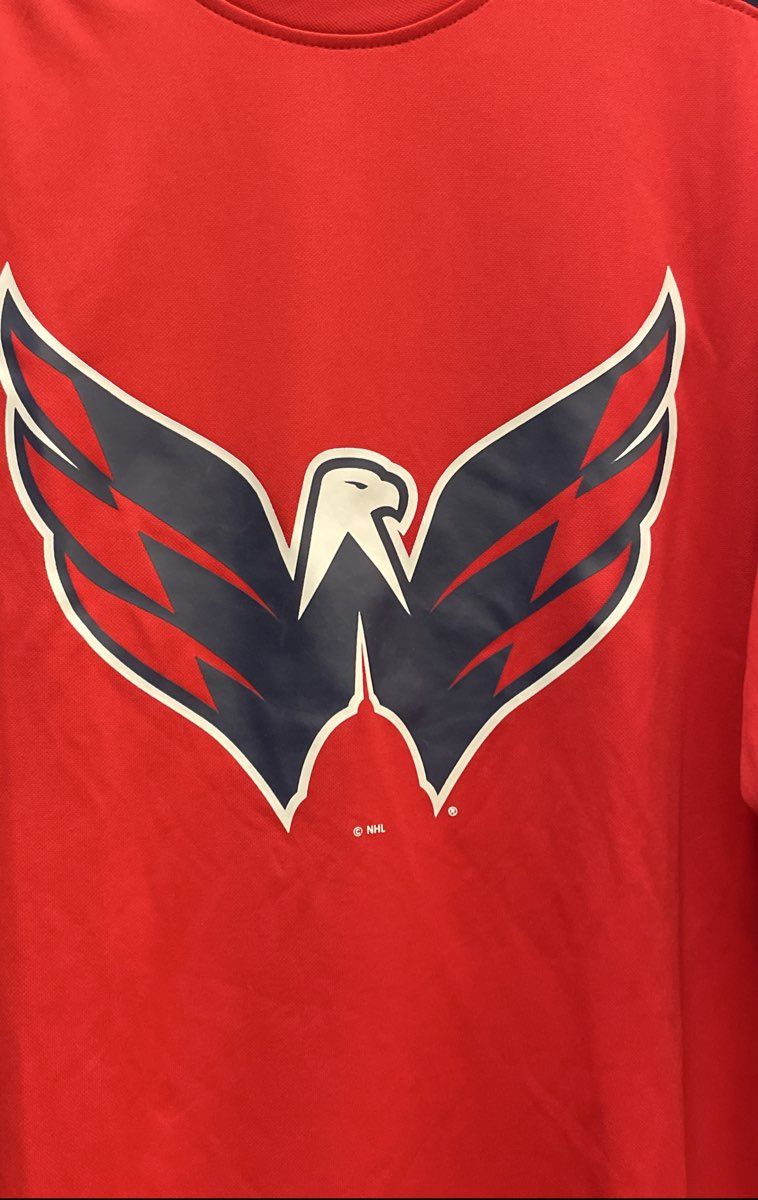 NHL Hockey Washington Capitals Long Sleeve Performance Shirt Weagle Logo XL