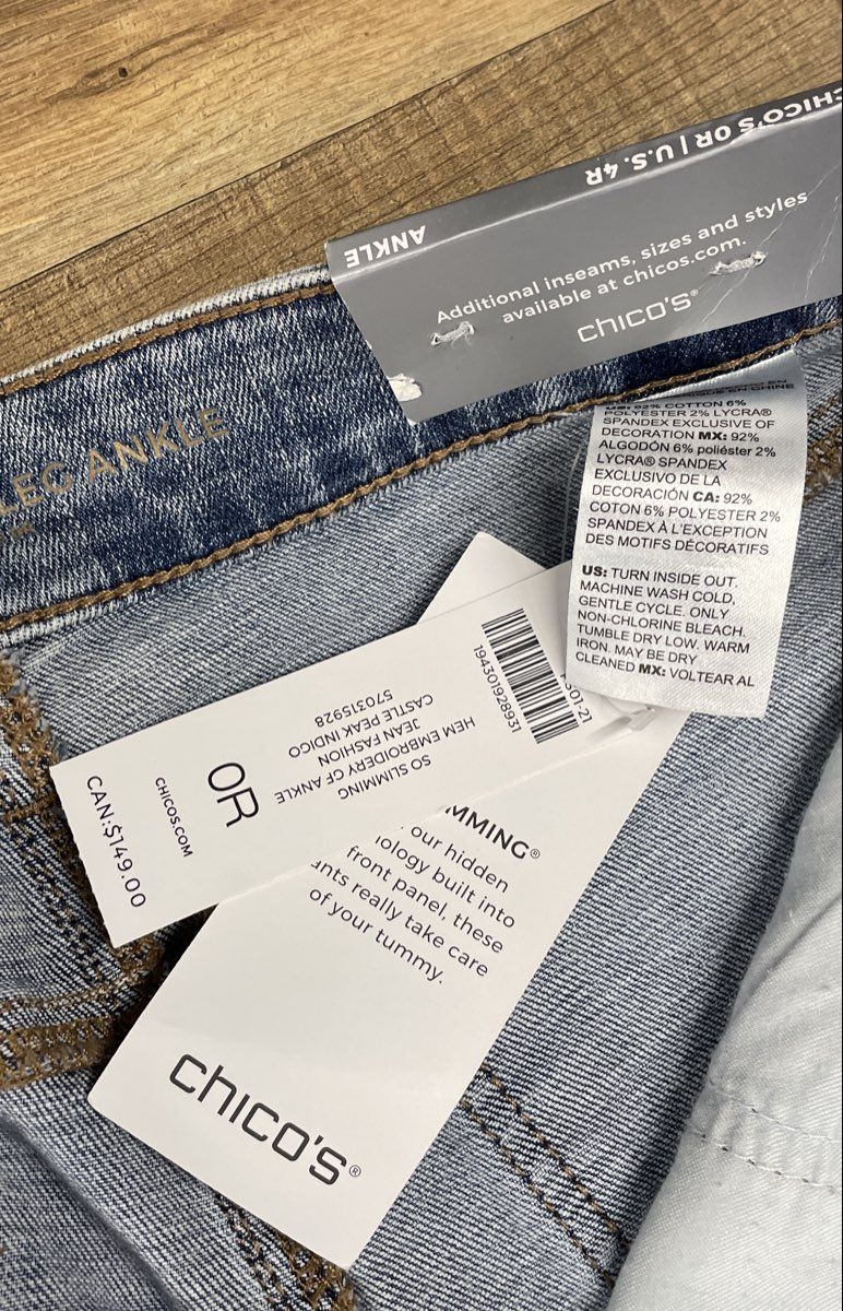 Chico's Women's So Slimming Girlfriend Slim Leg Jeans Embroidered Hem NWT Sz 0R