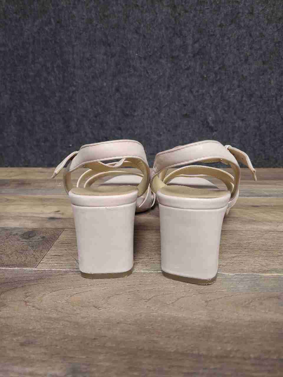 Naturalizer Blossom Soft Marble Strappy Block Heel Sandal Women's Size 8.5