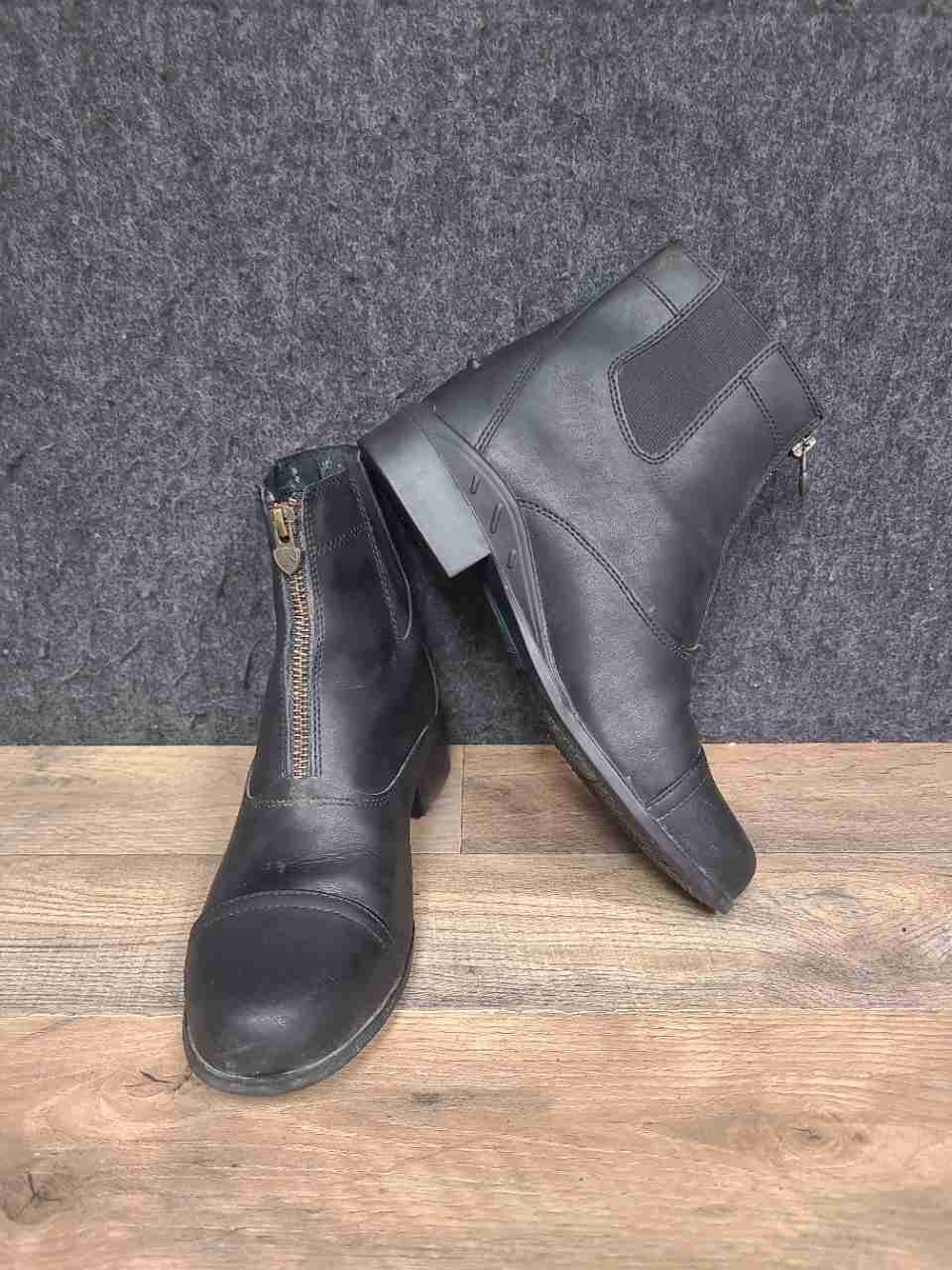 Ariat Women's Heritage IV Zip Paddock Boot Black Leather Size 5