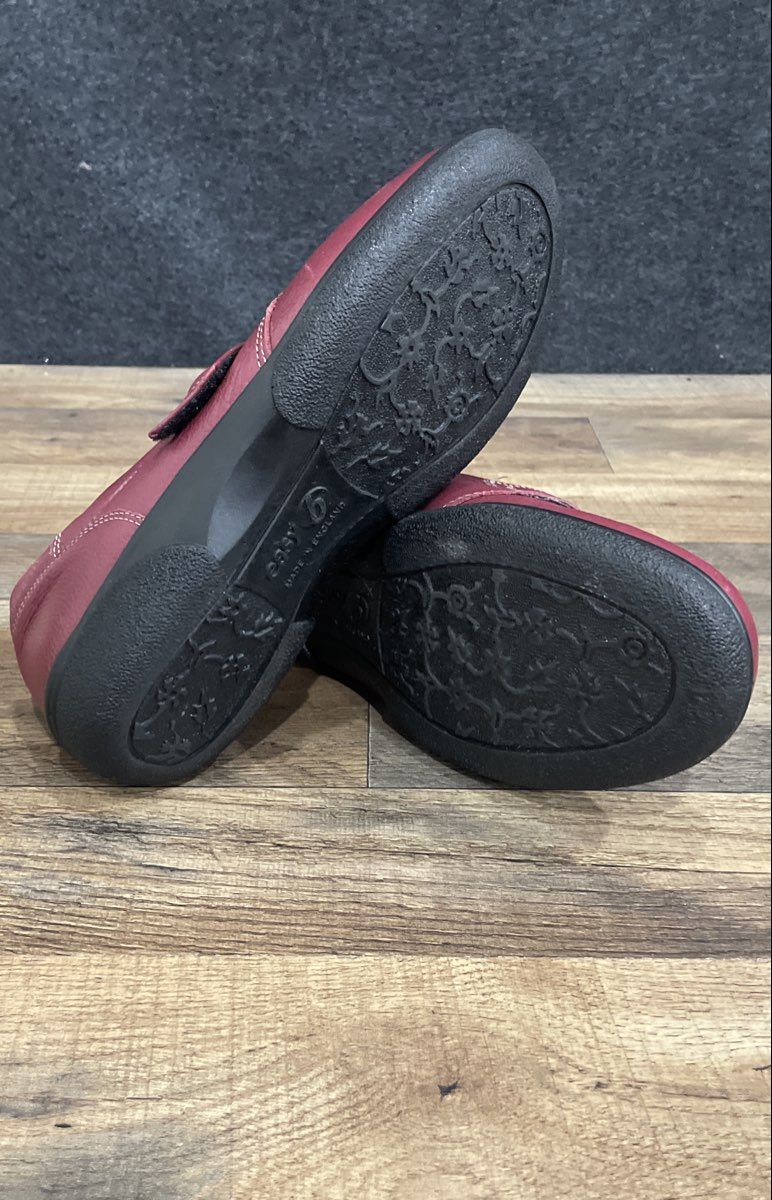 Easy B Red Leather Hook & Loop Comfort Clogs Made in England Women's Size 9