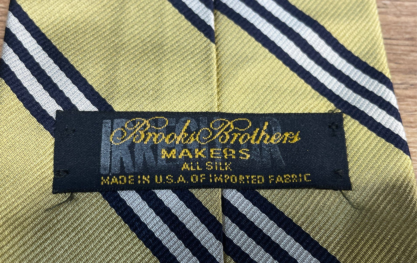 Brooks Brothers Men's Silk Ties Lot of 2 Navy Medallion Yellow Repp Stripe USA