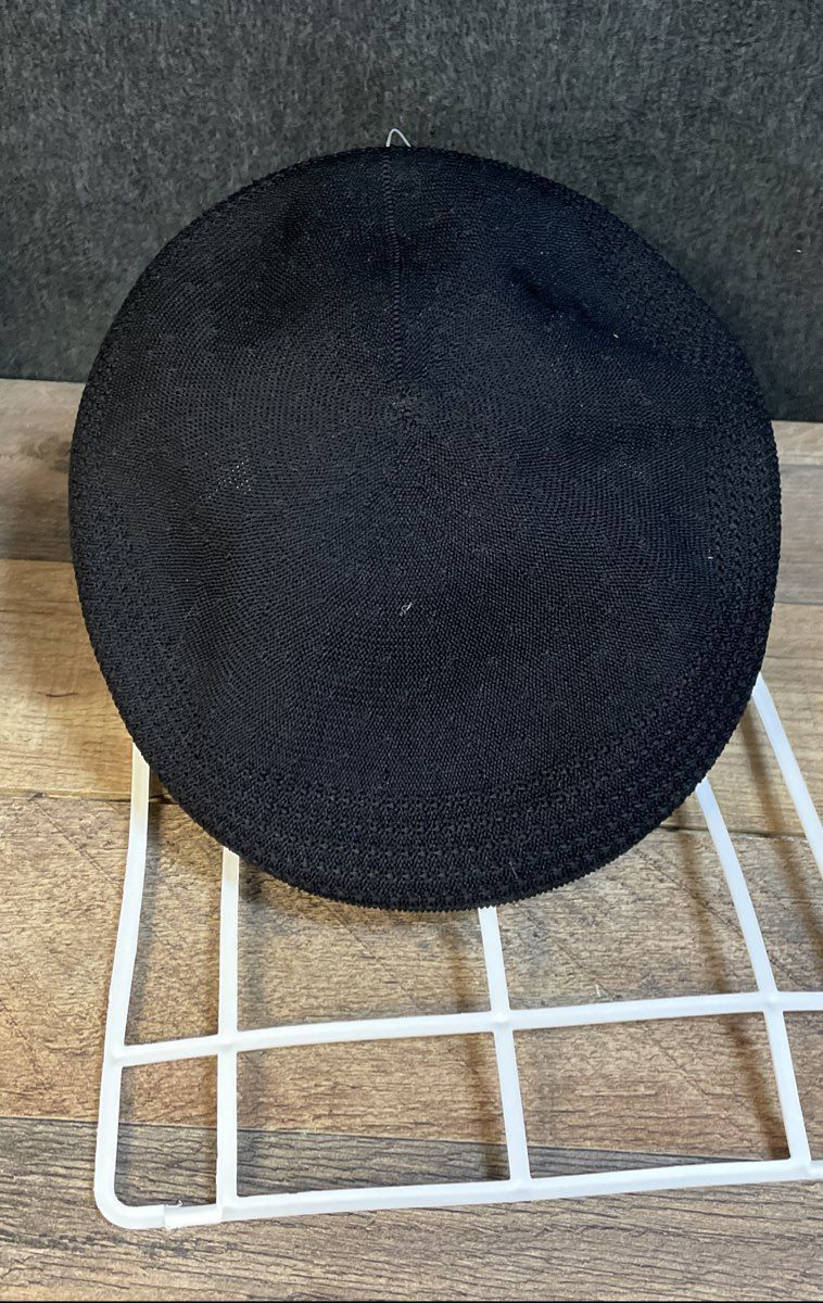 Kangol Tropic 504 Ventair Ivy Cap Black Small NWT