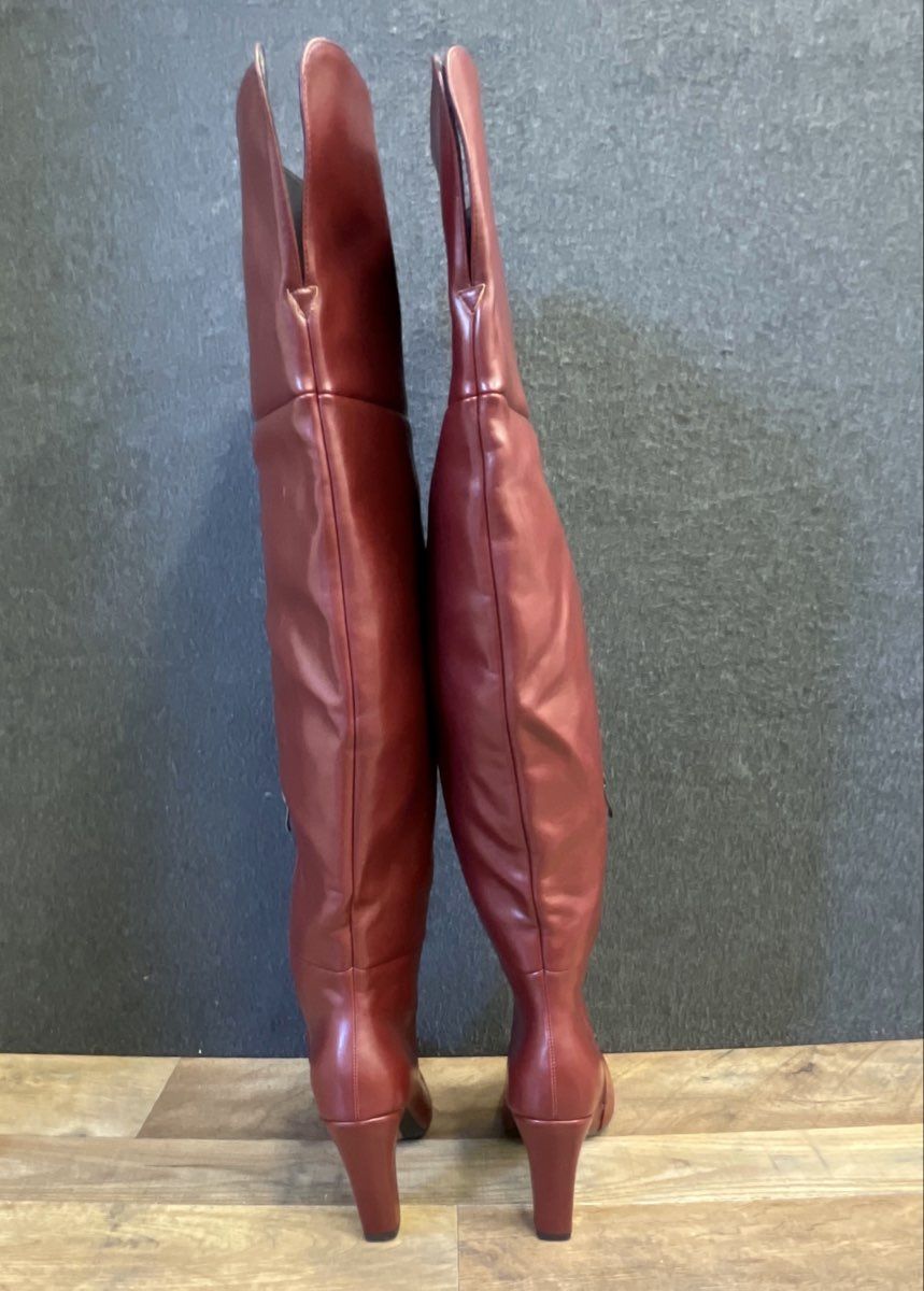 Wetkiss Red Pointed Toe Over the Knee OTK Fashion Boots Women's Size 10