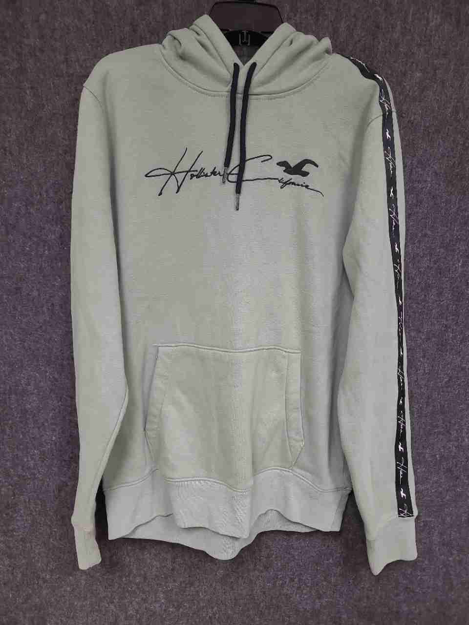 Hollister Men's Sage Green Logo Tape Sleeve Pullover Hoodie Sweatshirt Sz L
