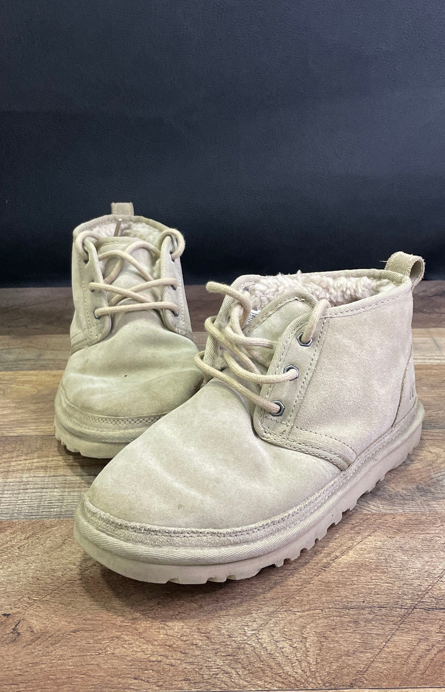 UGG Neumel Sand Suede Sheepskin Lined Lace-Up Chukka Boots Women's Size 7