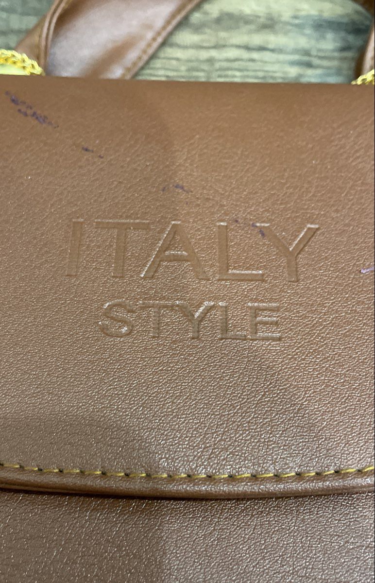 Italy Style Brown Leather Vintage 90s Flap Satchel Shoulder Bag Gold Hardware