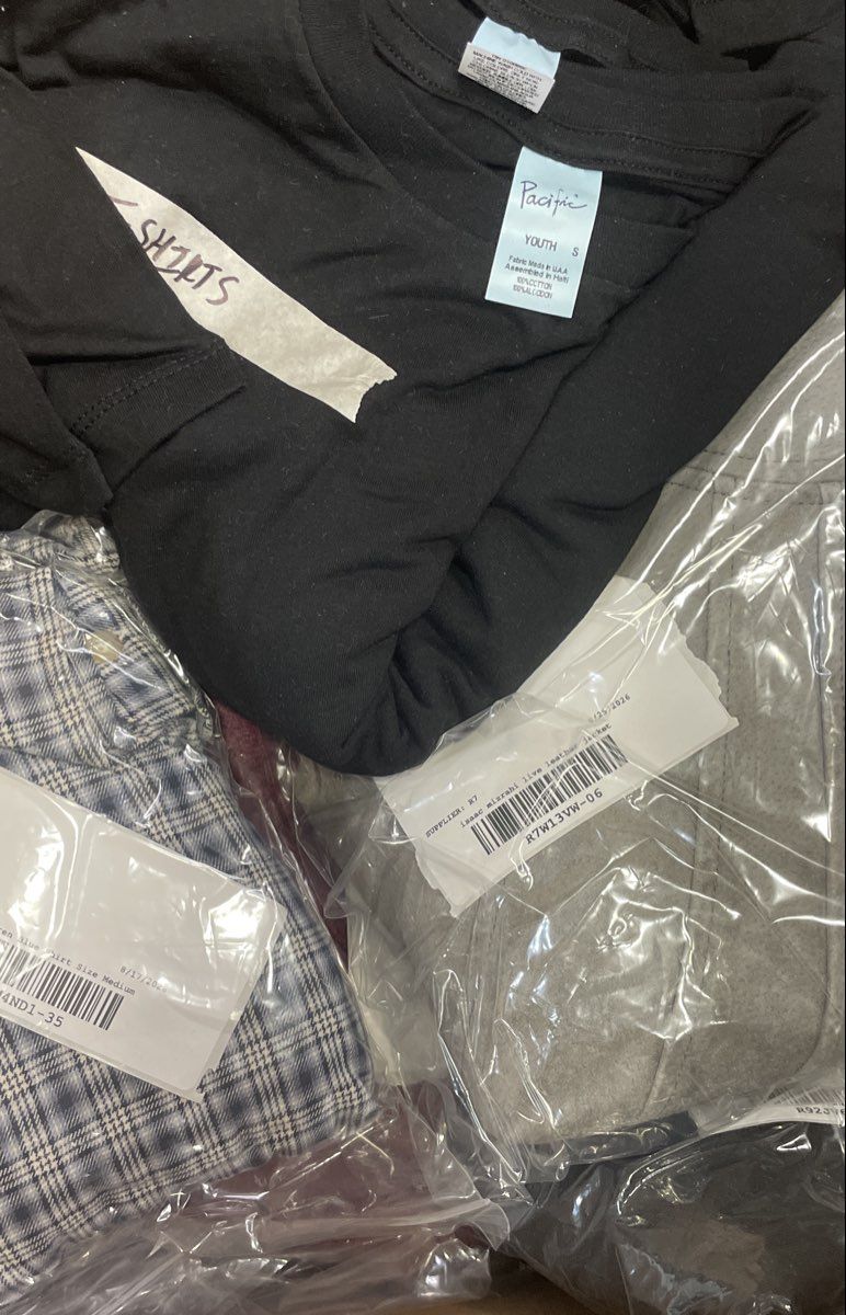 20Lb Bulk Lot Assorted Brand Reseller Clothing Men's & Women's Columbia J.Crew
