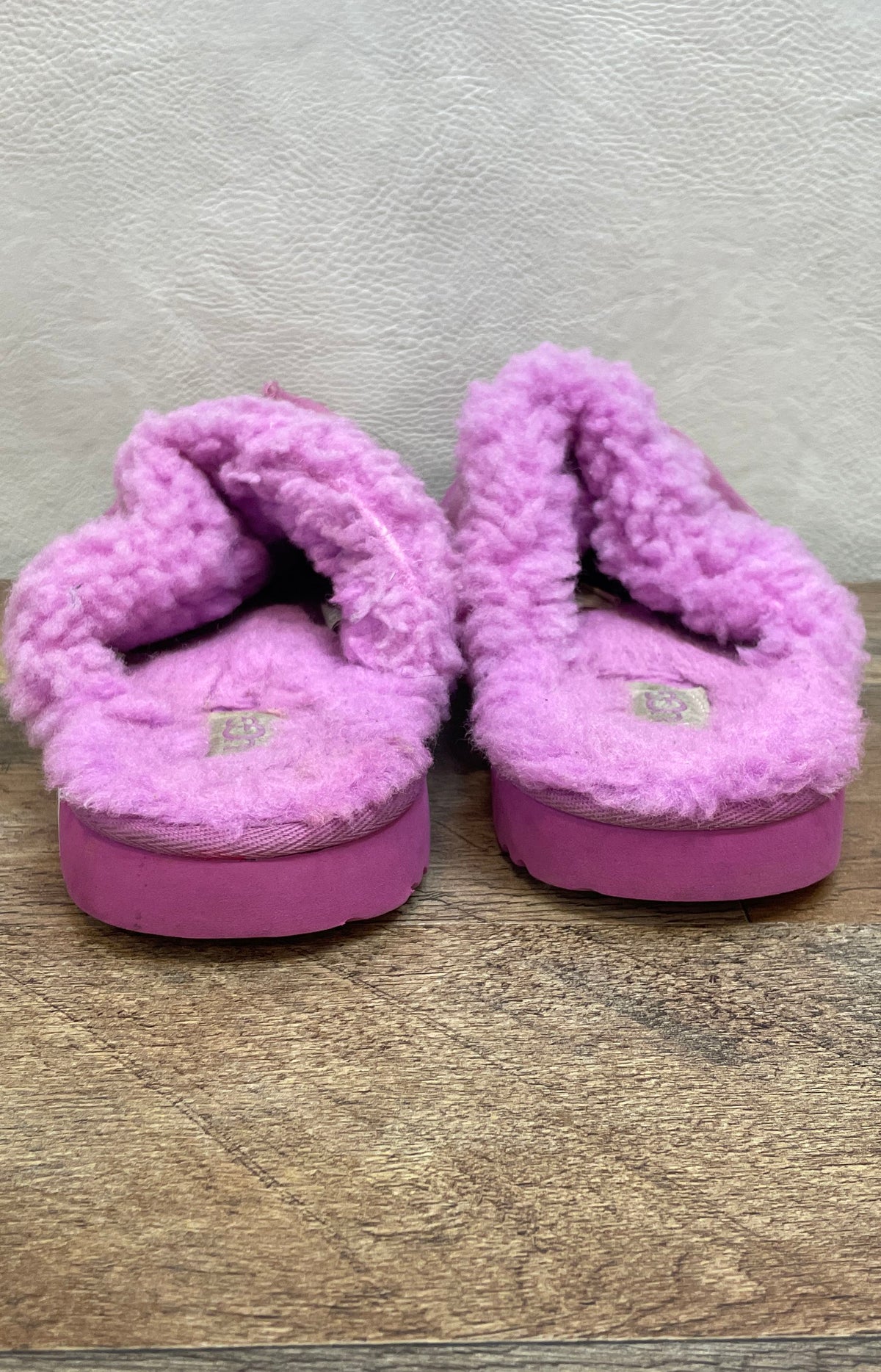 UGG Kids Scuffette II Pink Suede Shearling Lined Slippers Size 2
