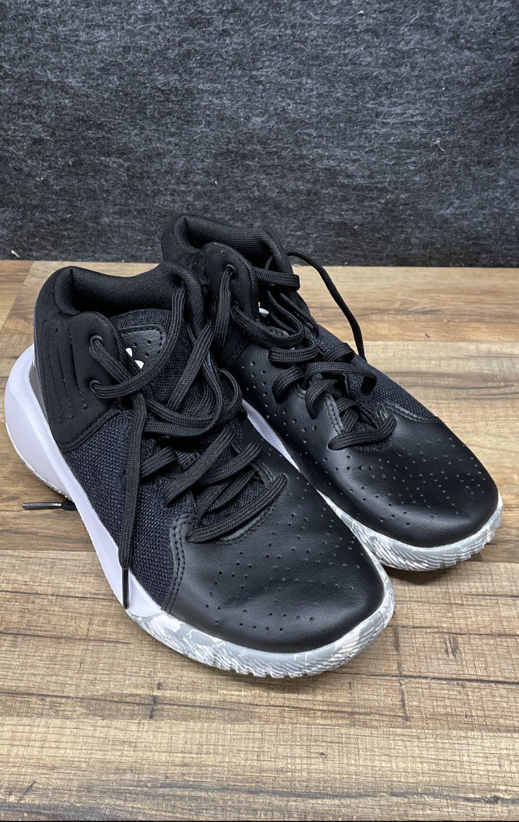 Under Armour Jet '21 Black White Basketball Shoes Youth Size 5Y