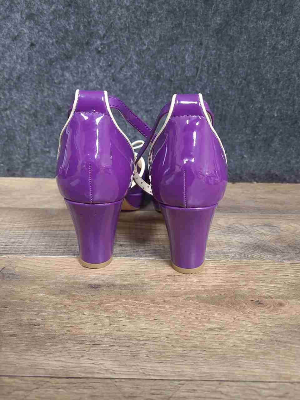 But Another Innocent Tale Purple White Peep Toe Platform Bow Heels Size 7.5