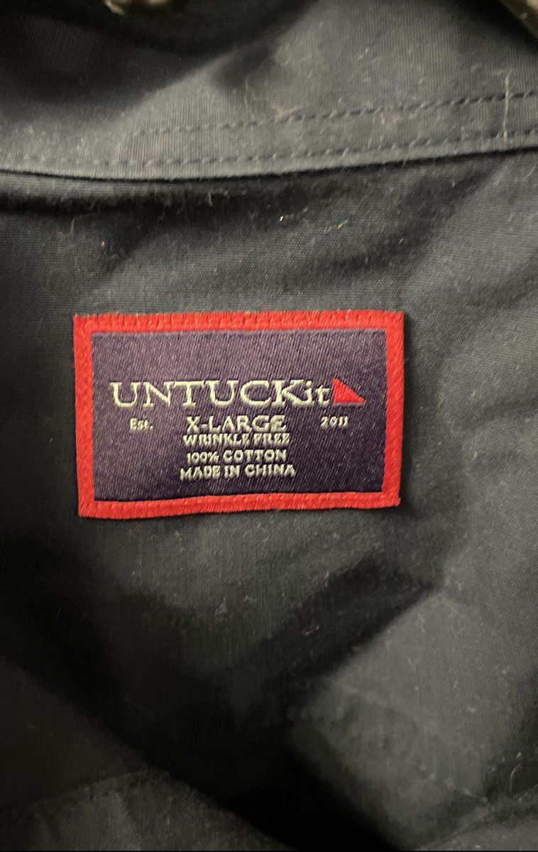 UNTUCKit Men's Navy Blue Wrinkle Free Long Sleeve Button Down Shirt Sz XL