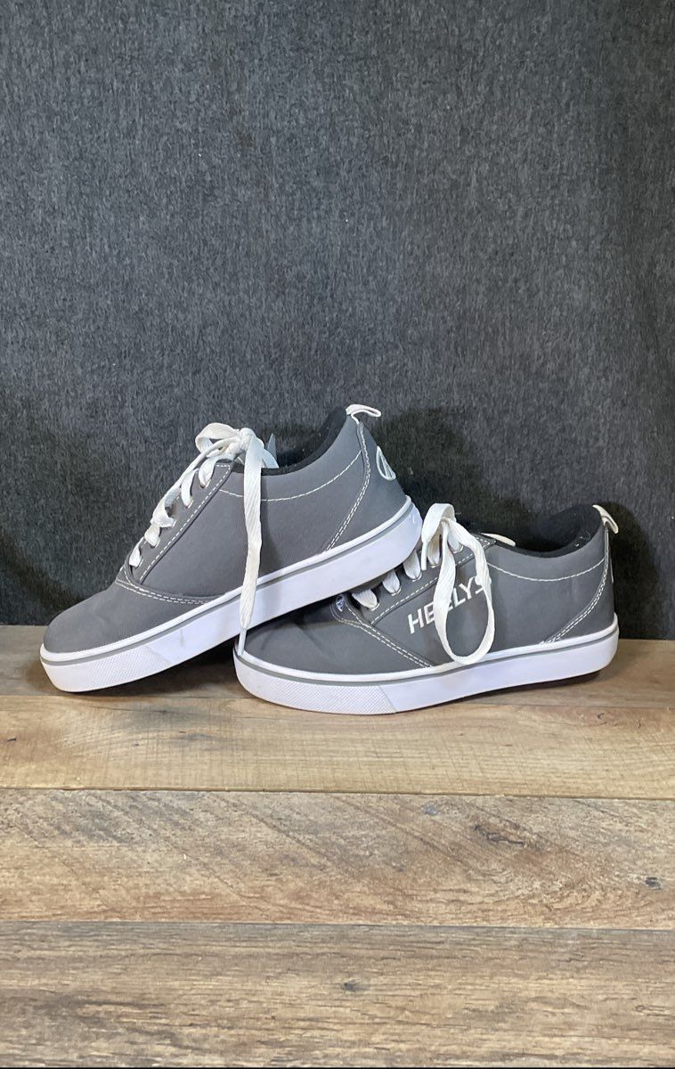 Heelys Pro 20 Grey White Canvas Wheeled Skate Shoes Size 4Y