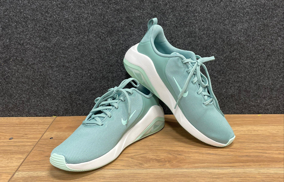 Nike Air Zoom Bella 6 Mint Green Women's Training Shoes Size 10