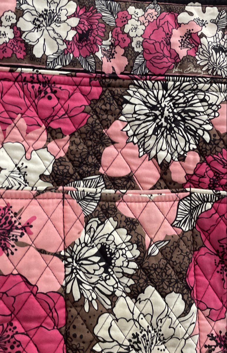 Vera Bradley Symphony in Hue Pink Floral Quilted Cotton Large Vera Tote Bag