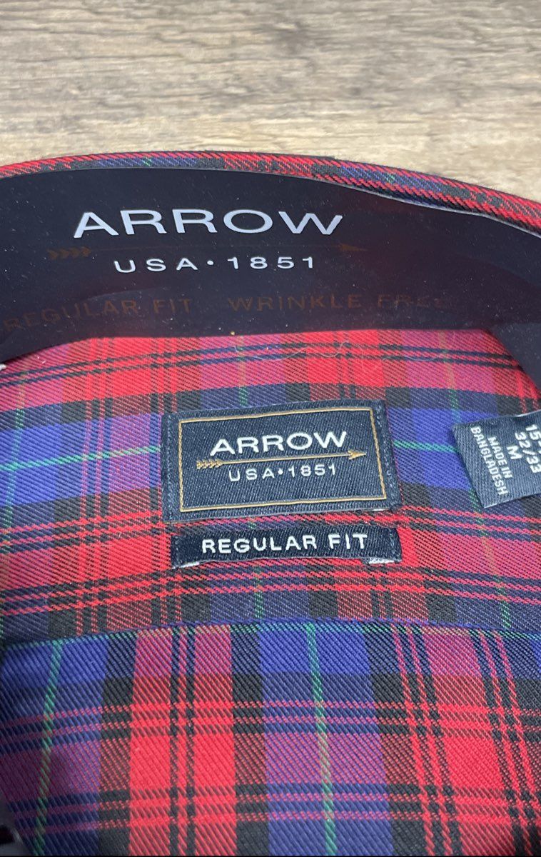 Arrow Men's Regular Fit Plaid Shirt Red Blue Wrinkle Free Button Down NWT Sz M