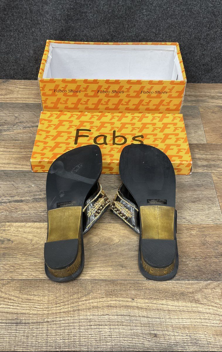 Fabs Black Gold Beaded Embellished Thong Wedge Sandals Women's Size 8.5