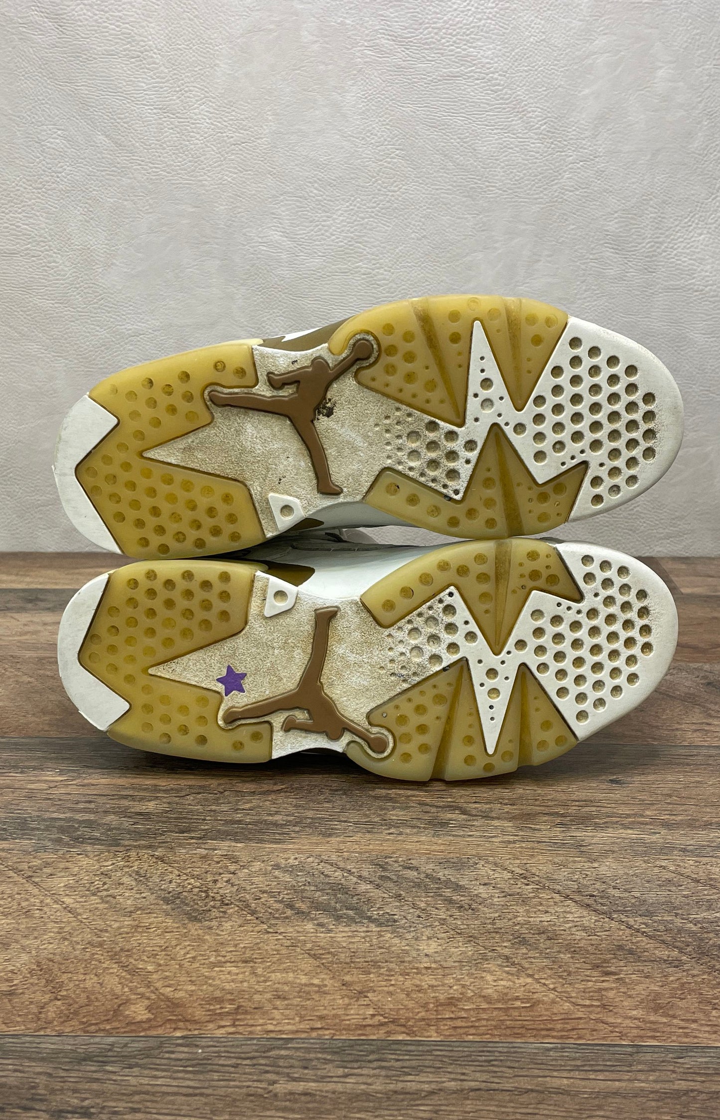 Nike Air Jordan MVP White Metallic Gold Women's Sneakers Size 7