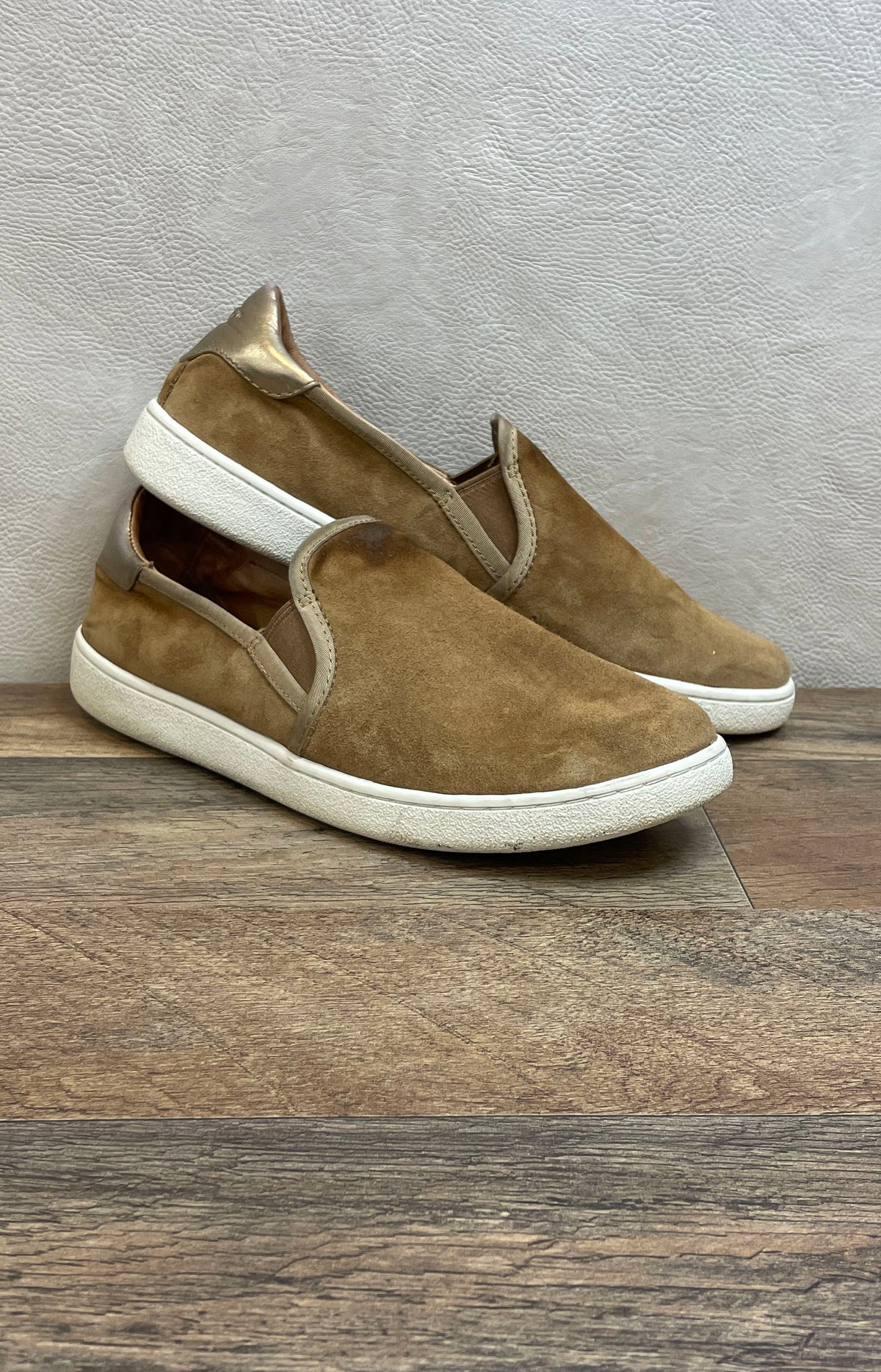 UGG Cas Chestnut Suede Gold Metallic Heel Slip On Sneakers Women's Size 9.5