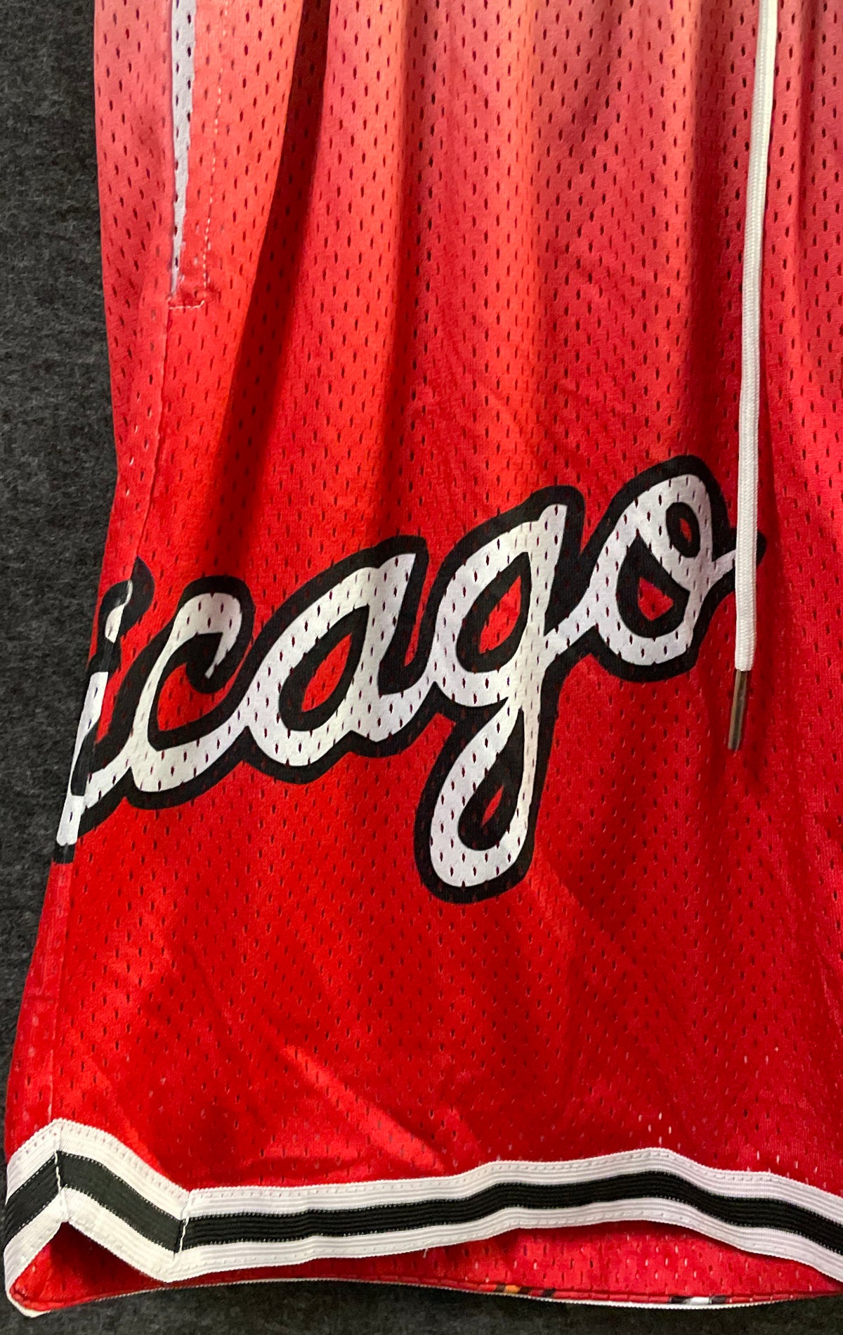 Headgear Classics Men's Chicago Mickey Mouse Basketball Shorts Red Gradient Sz M