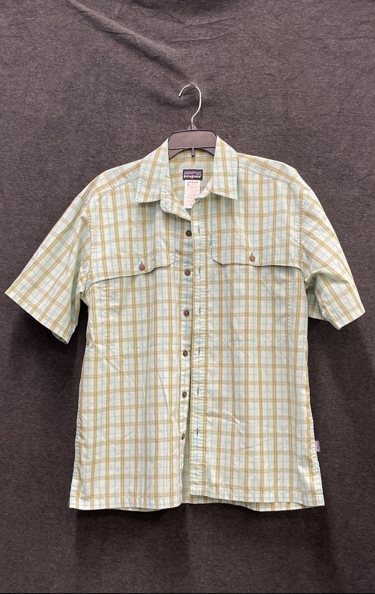Patagonia Men's Plaid Short Sleeve Button Up Shirt Blue Green Vented Sz M