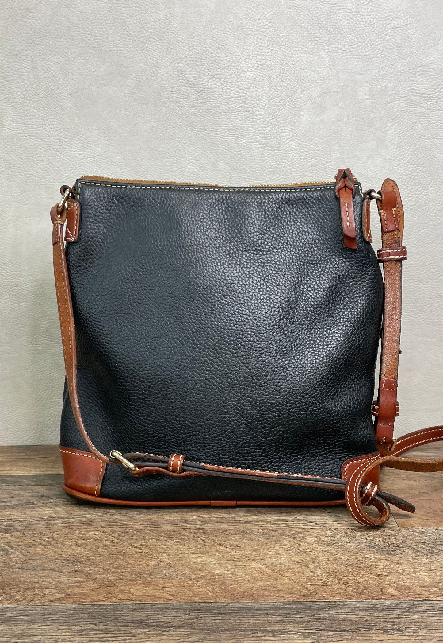 Dooney & Bourke Black Pebbled Leather Janine Crossbody Bag Gold Hardware